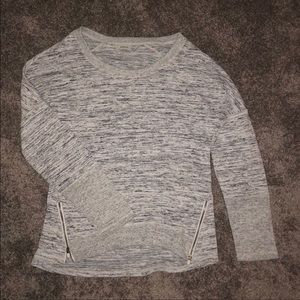 Adorable grey sweater